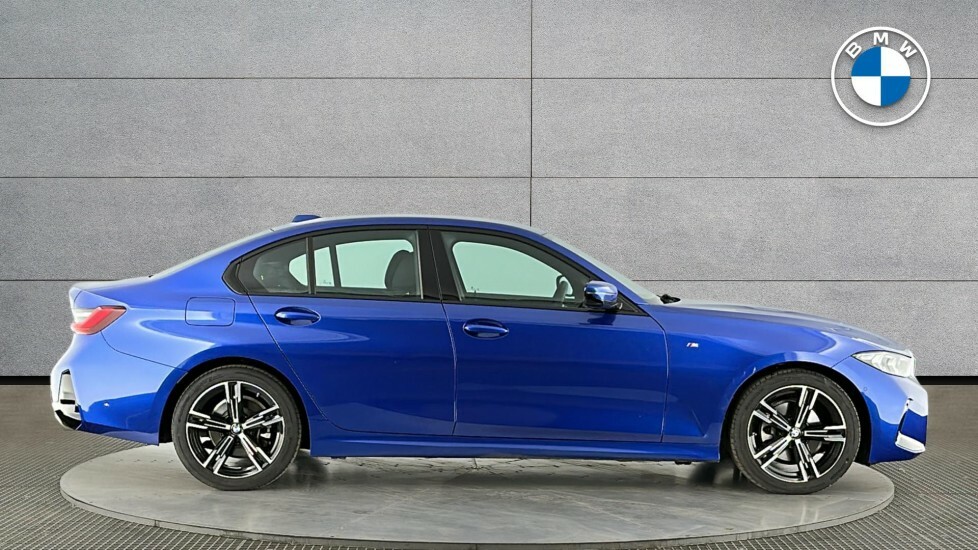 BMW 3 Series 320I M Sport Saloon VX26KDK Blue #3