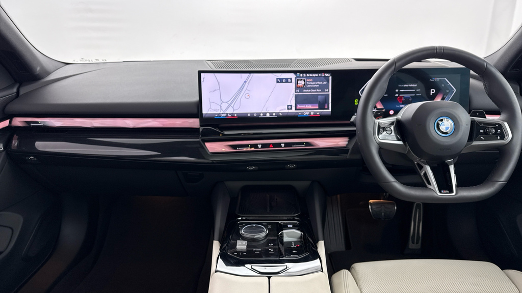 BMW 5 Series 530E M Sport Touring YF75DXH  #4