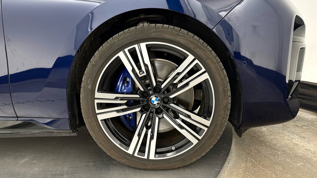 BMW i7 50 105.7Kwh Excellence Edrive Grey #14