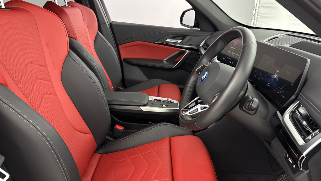 BMW iX1 150Kw Edrive20 M Sport 65Kwh Black #11