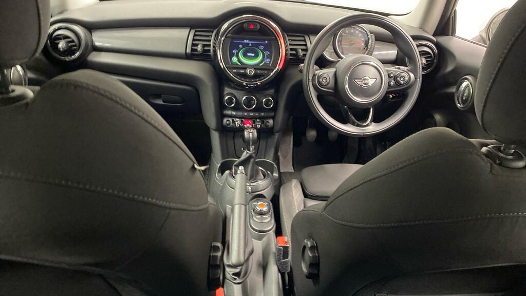 Mini Hatch Cooper 3-Door Hatch White #4