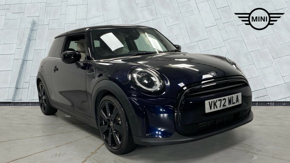 Mini Hatch 3-Door Hatch Cooper Exclusive VK72WLA Black