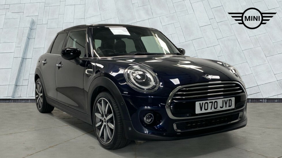 Mini Hatch 5-Door Hatch Cooper Exclusive VO70JYD Black