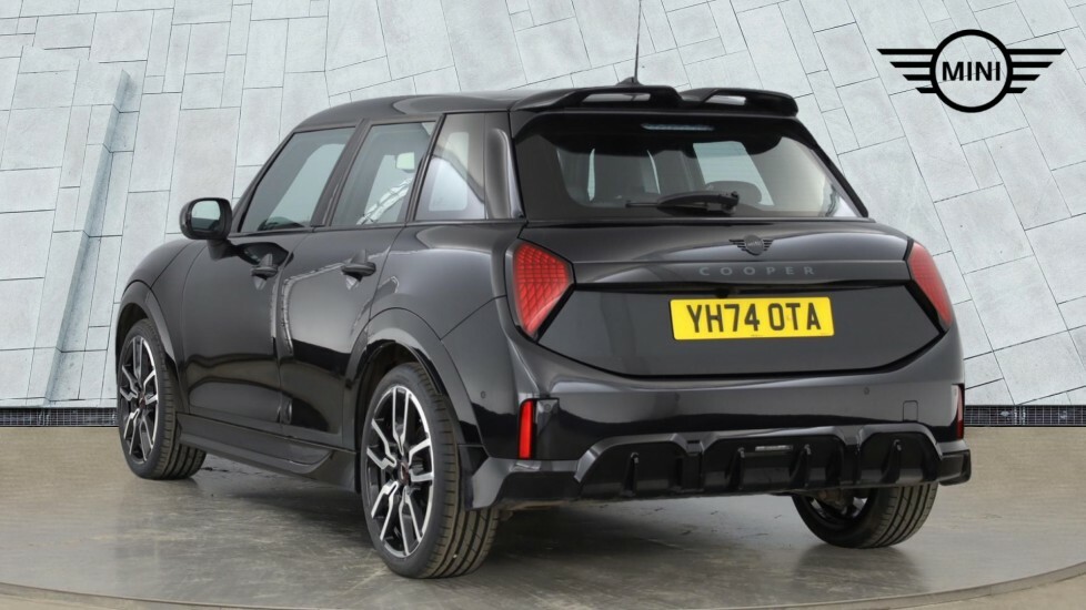 Mini Hatch Cooper C YH74OTA Black #2