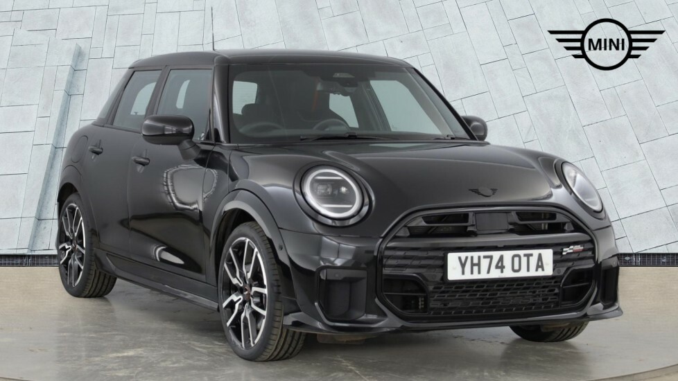 Mini Hatch Cooper C Black