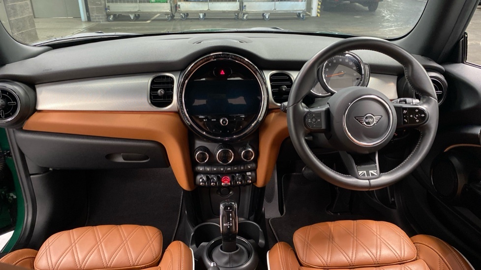 Mini Hatch 3-Door Hatch Cooper Exclusive VX22GVW Green #4