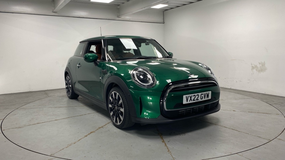 Mini Hatch 3-Door Hatch Cooper Exclusive VX22GVW Green