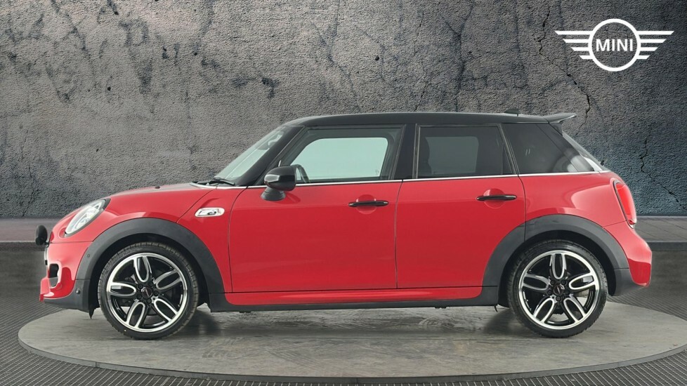 Mini Hatch 5-Door Hatch Cooper S Sport VX68OOG Red #3