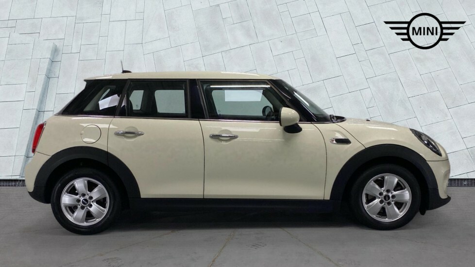 Mini Hatch 5-Door Hatch Cooper RF68EHM White #3