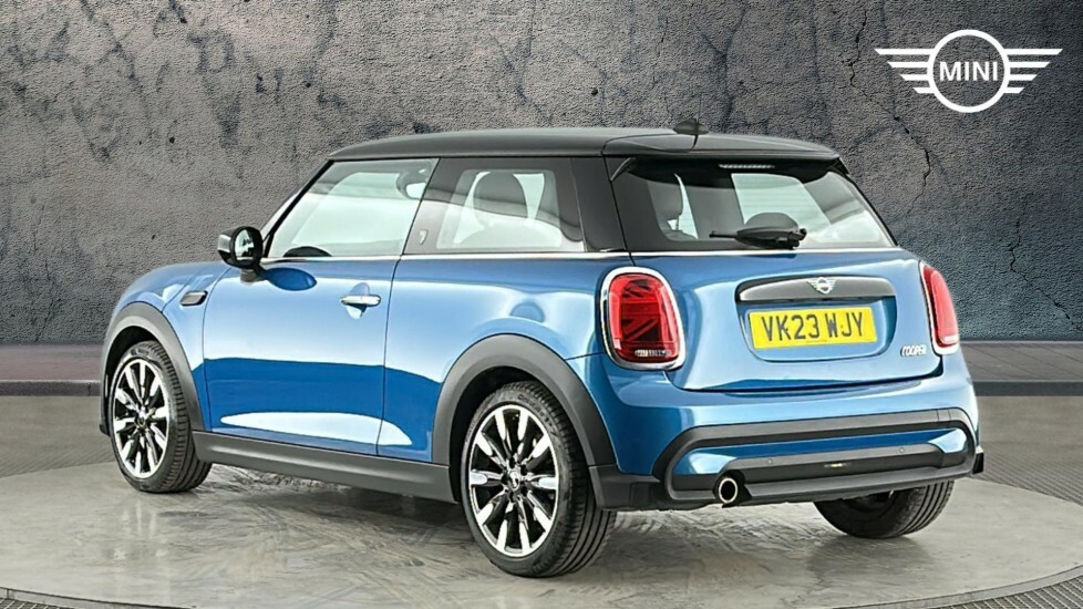 Mini Hatch 3-Door Hatch Cooper Exclusive VK23WJY Blue #2