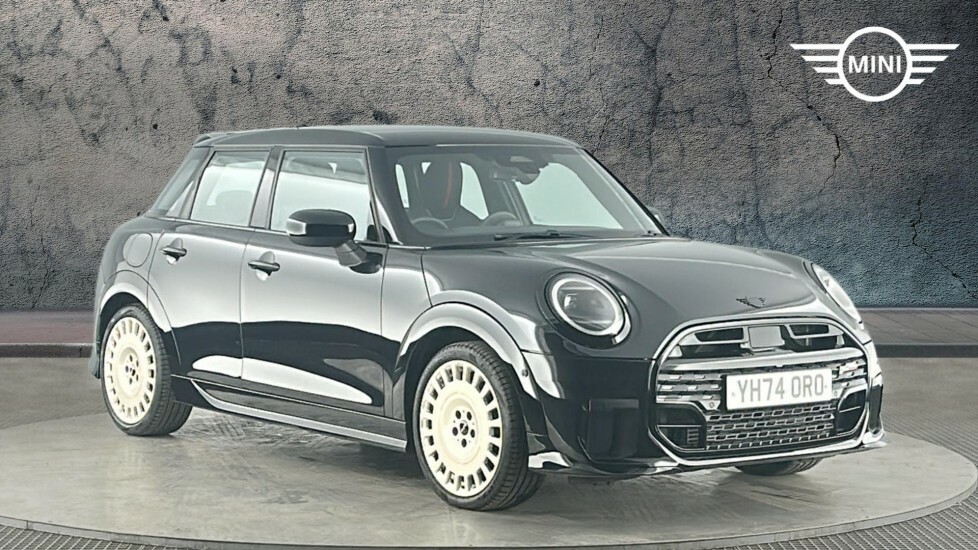 Mini Hatch Cooper C Black