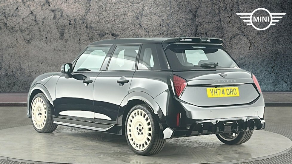 Mini Hatch Cooper C YH74ORO Black #2