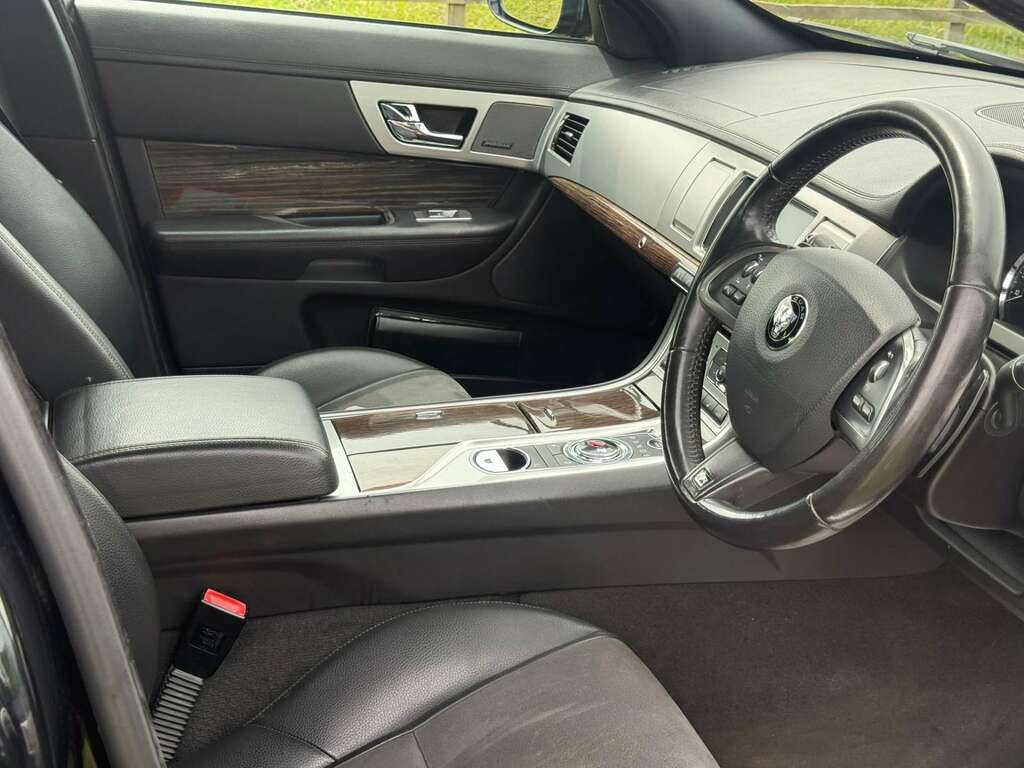 Jaguar XF D R-sport Blue #10