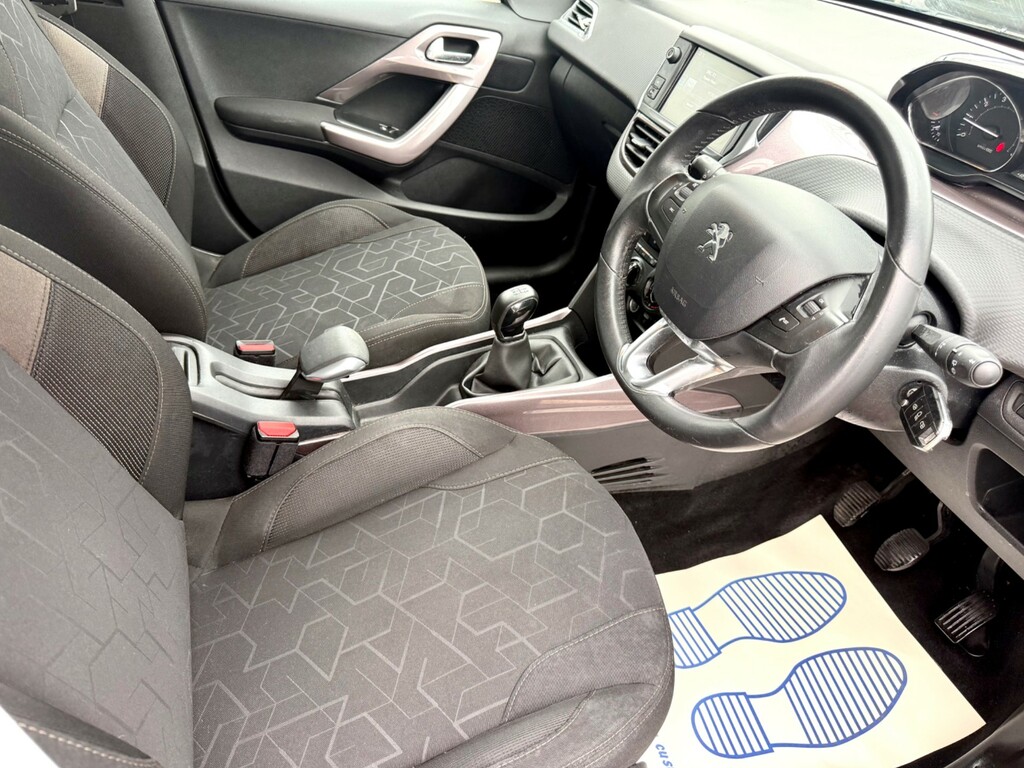 Peugeot 2008 1.2 Vti Puretech Active Suv Euro AJ64OLV #3