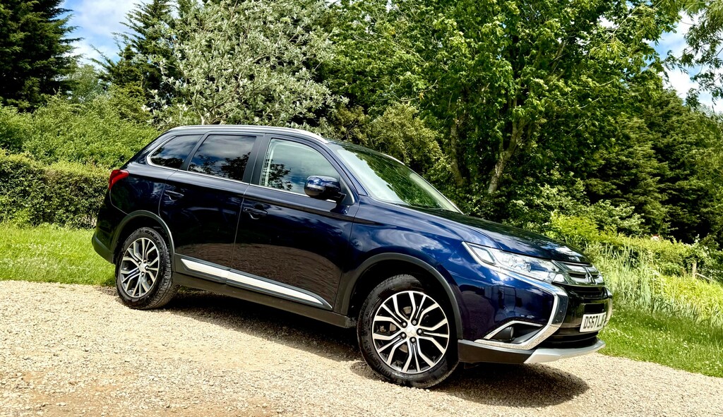 Mitsubishi Outlander 2.2 Di-d 3 Suv 4Wd Euro 6 Ss Blue