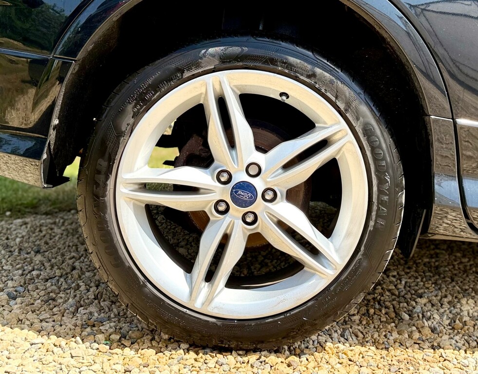 Ford Kuga Suv 2.0 Tdci Titanium X 2Wd Euro 6 Ss 2015 Black #6