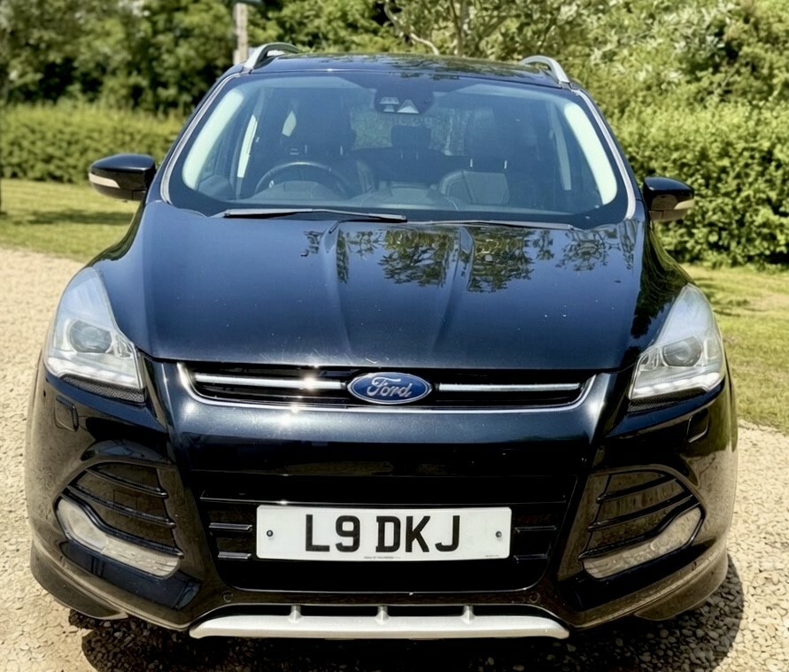 Ford Kuga Suv 2.0 Tdci Titanium X 2Wd Euro 6 Ss 2015 Black #3