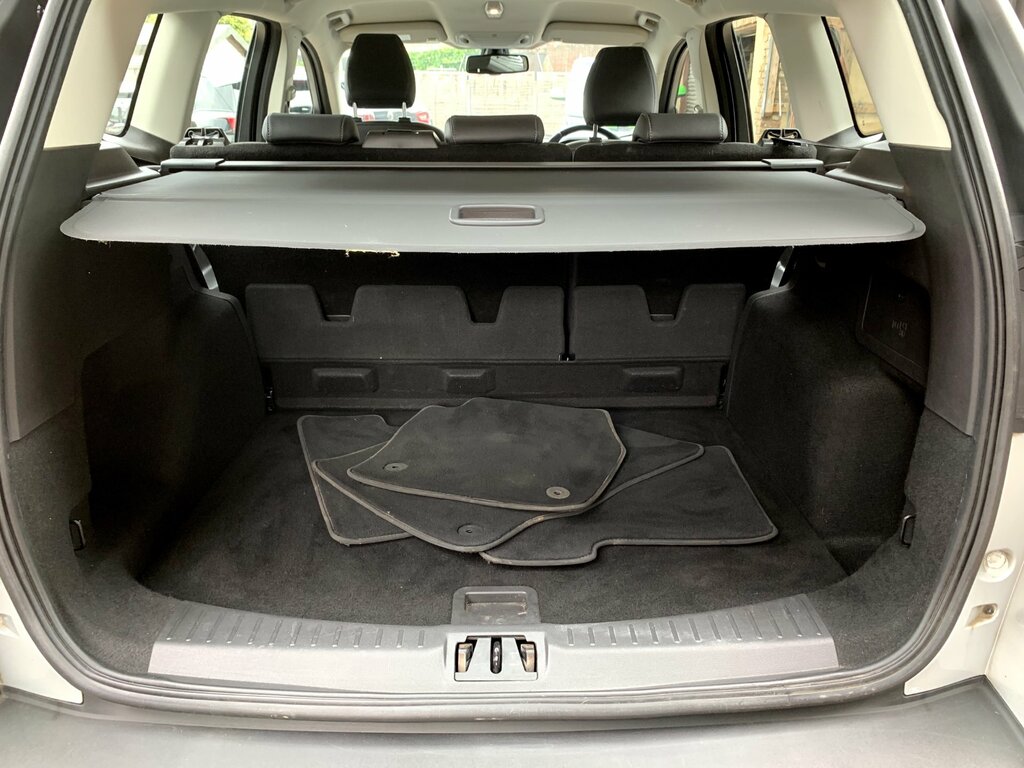 Ford Kuga 1.5T Ecoboost Titanium Suv Awd Eur Silver #5