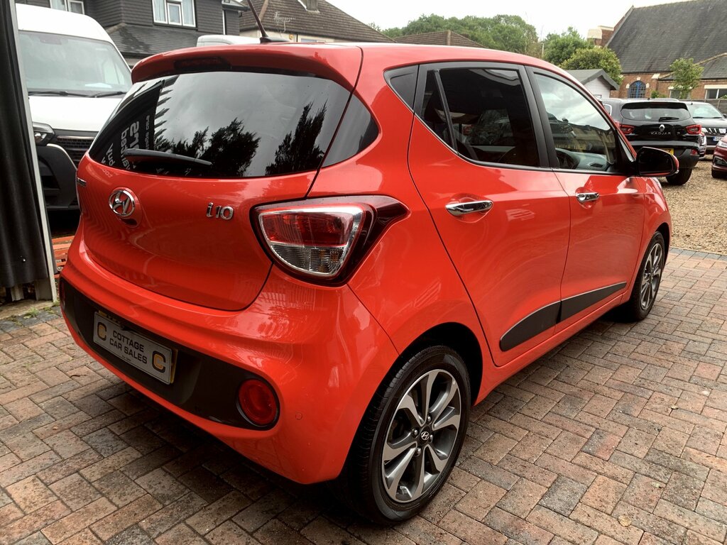 Hyundai I10 1.2 Premium Se Hatchback Euro 6 Red #3
