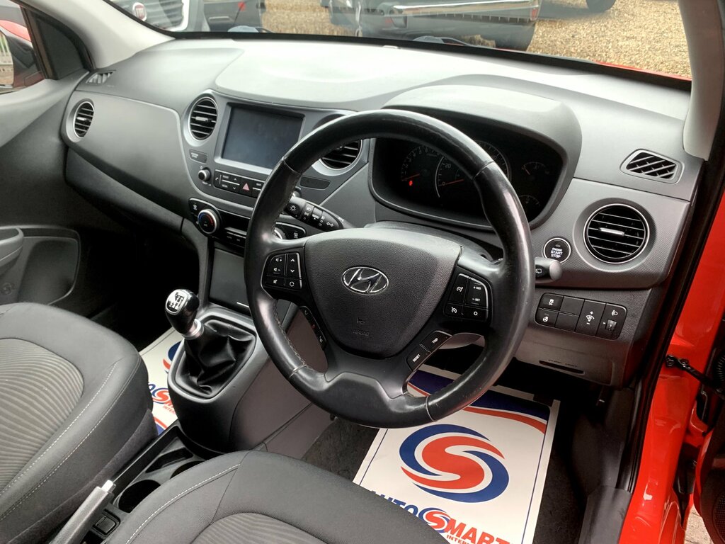 Hyundai I10 Red #15