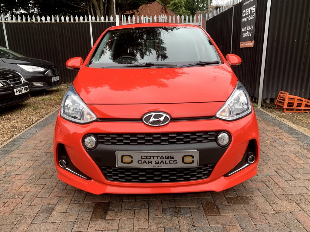 Hyundai I10 Red #7