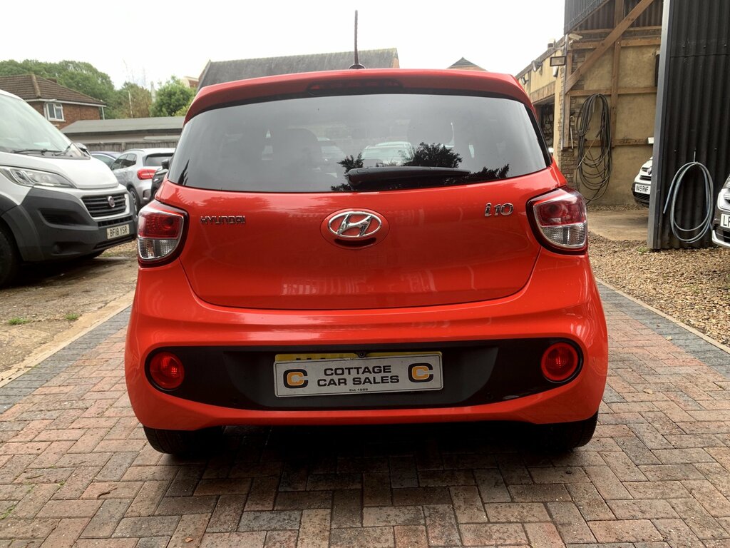 Hyundai I10 1.2 Premium Se Hatchback Euro 6 Red #4