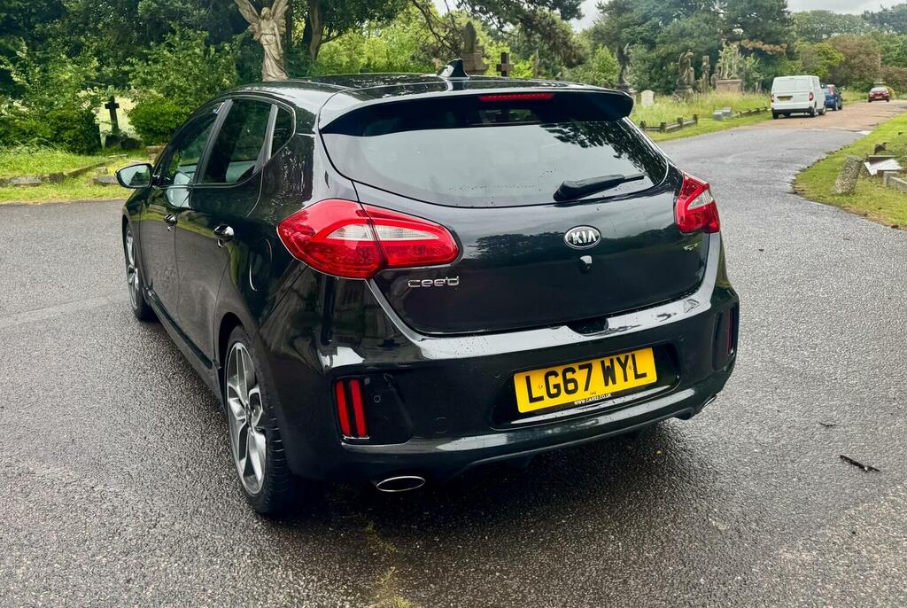 Kia Ceed Hatchback 1.6 T-gdi Gt Euro 6 201867 Black #3