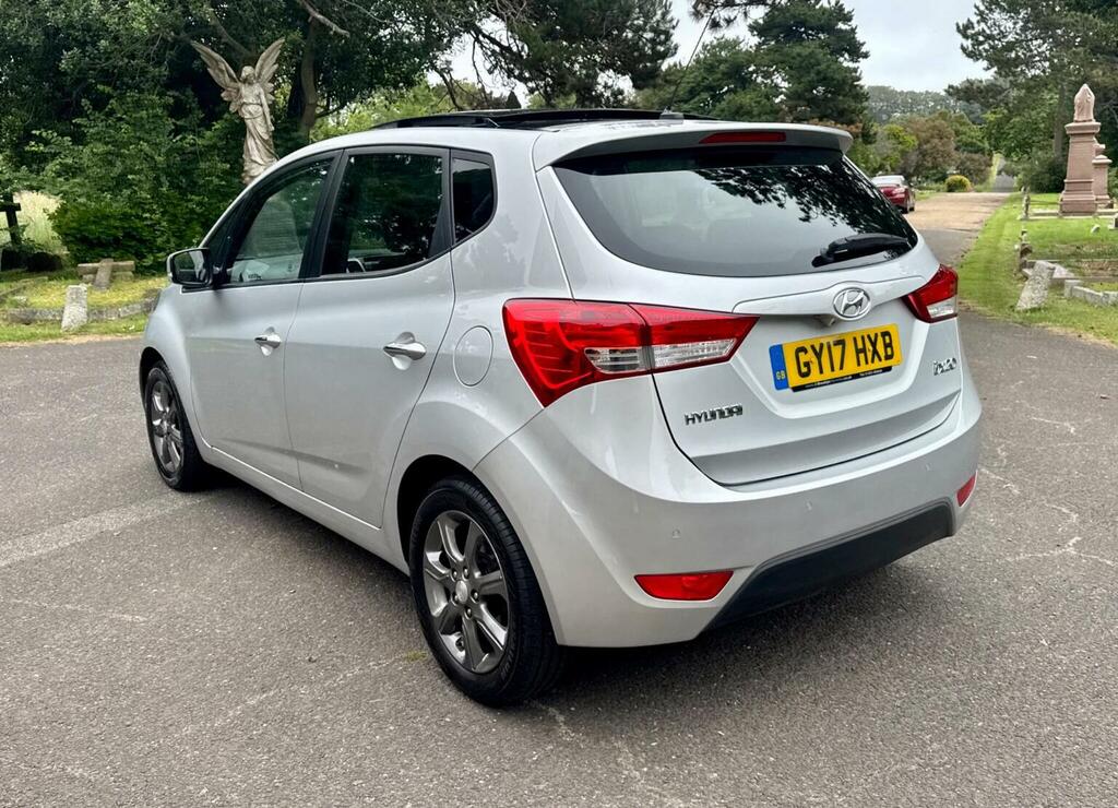Hyundai Ix20 Hatchback 1.6 Premium Nav Euro 6 201717 Silver #5