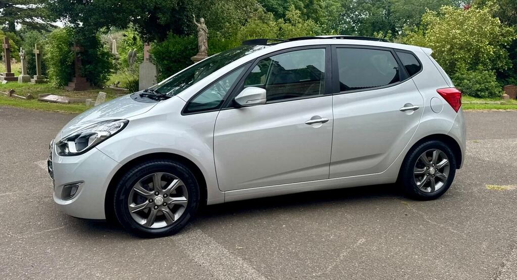 Hyundai Ix20 Hatchback 1.6 Premium Nav Euro 6 201717 Silver #2