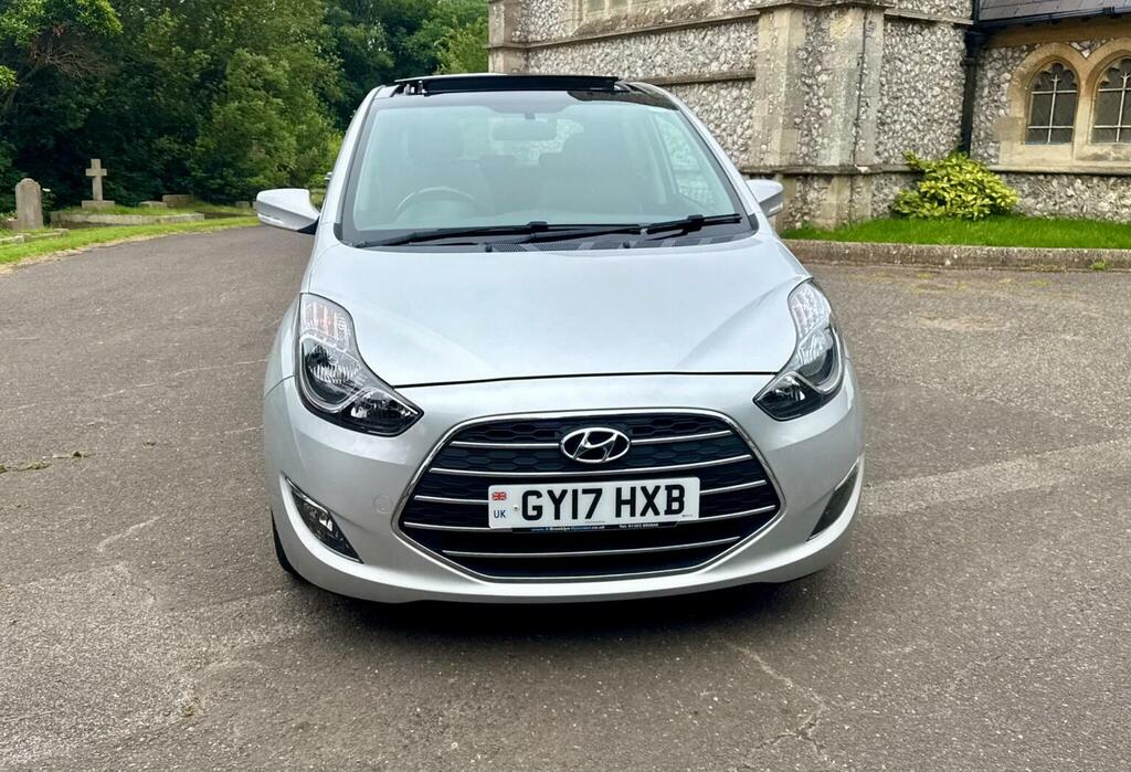 Hyundai Ix20 Hatchback 1.6 Premium Nav Euro 6 201717 Silver