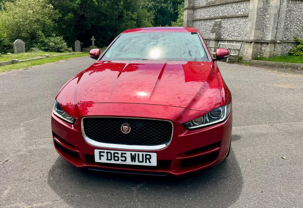 Jaguar XE Saloon 2.0 Gtdi Portfolio Euro 6 Ss 2 Red