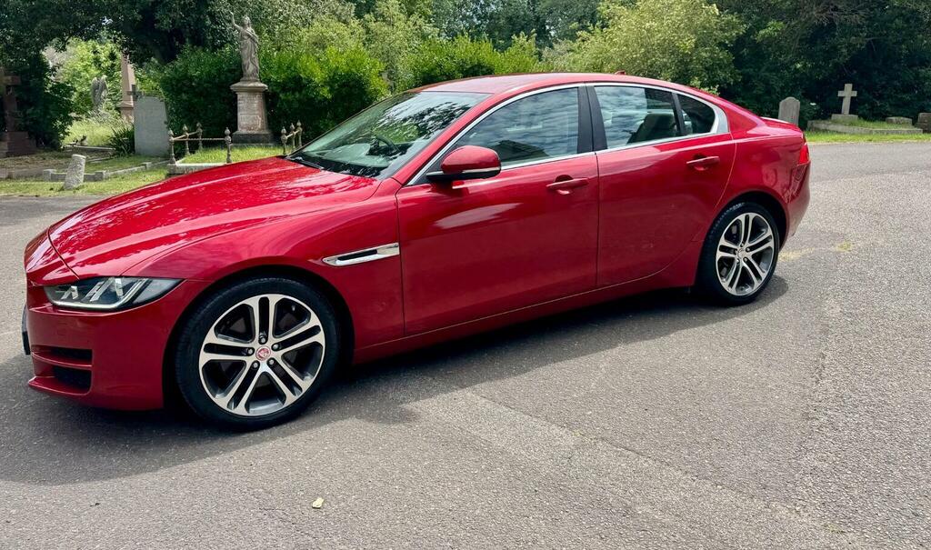 Jaguar XE 2.0D Se Euro 6 Ss White #91