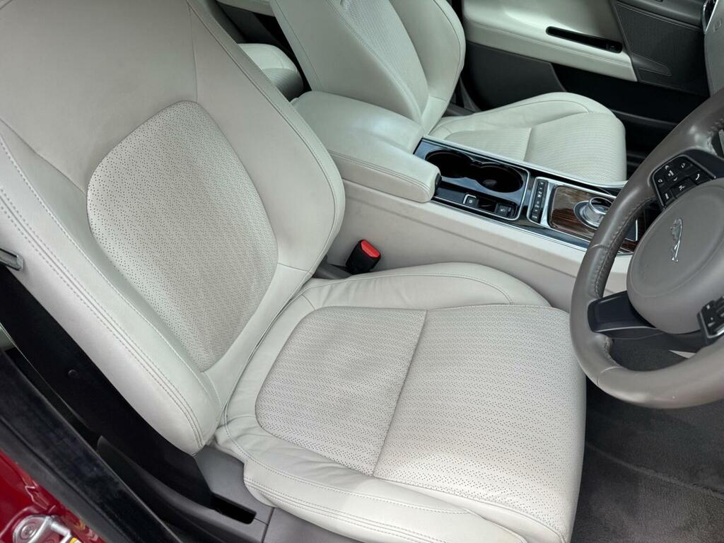 Jaguar XE 2.0D Se Euro 6 Ss White #23