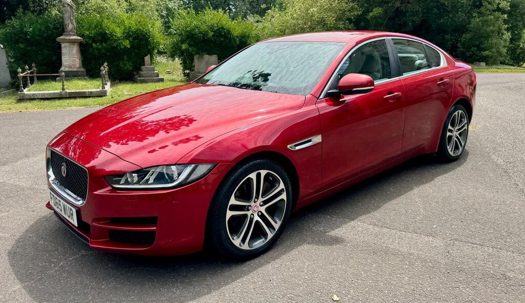 Jaguar XE 2.0D Se Euro 6 Ss White #96
