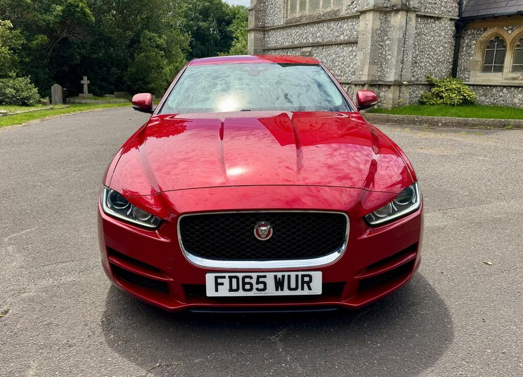 Jaguar XE 2.0D Se Euro 6 Ss White #95