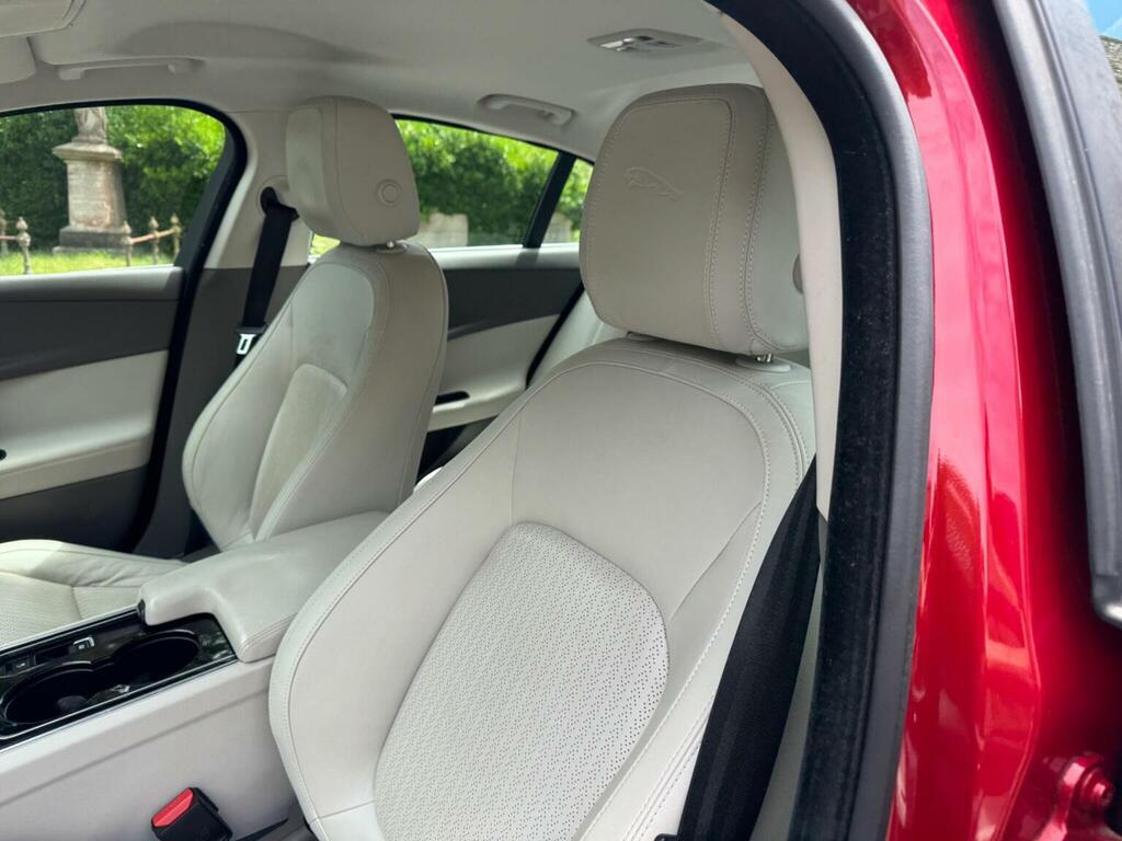 Jaguar XE 2.0D Se Euro 6 Ss White #75