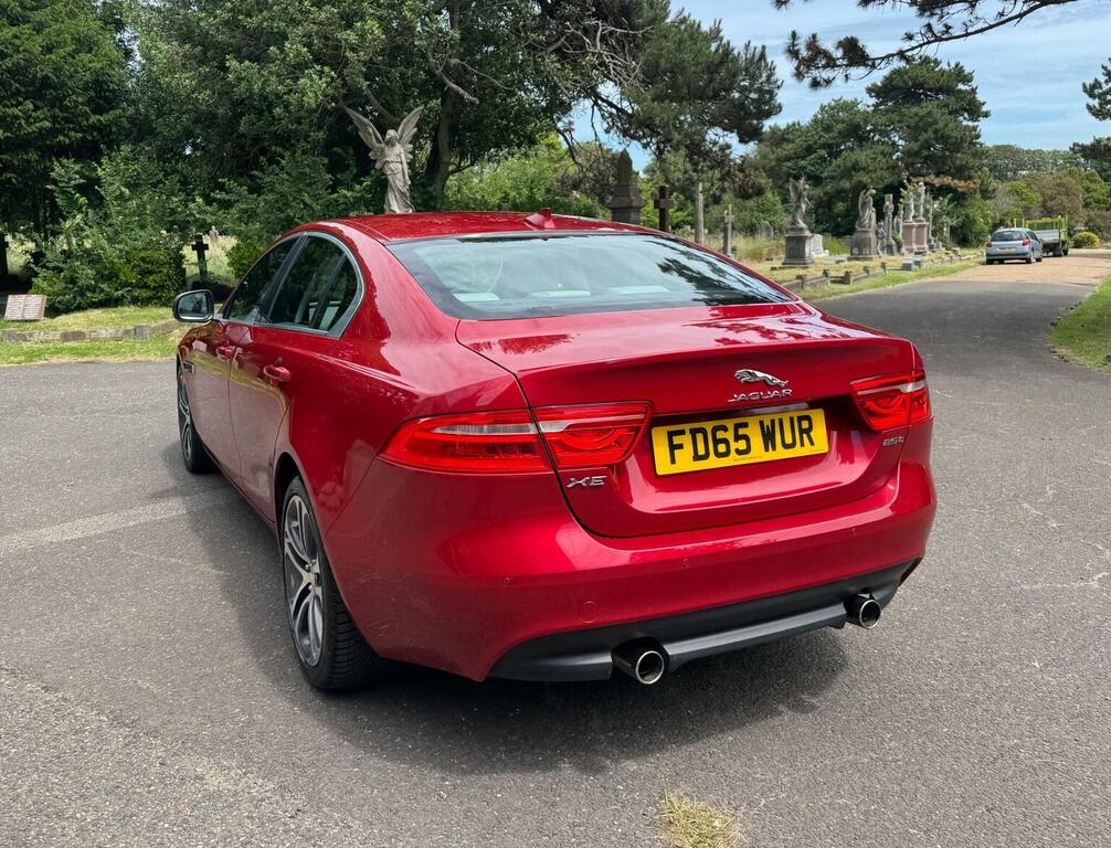 Jaguar XE Saloon 2.0 Gtdi Portfolio Euro 6 Ss 2 Red #3