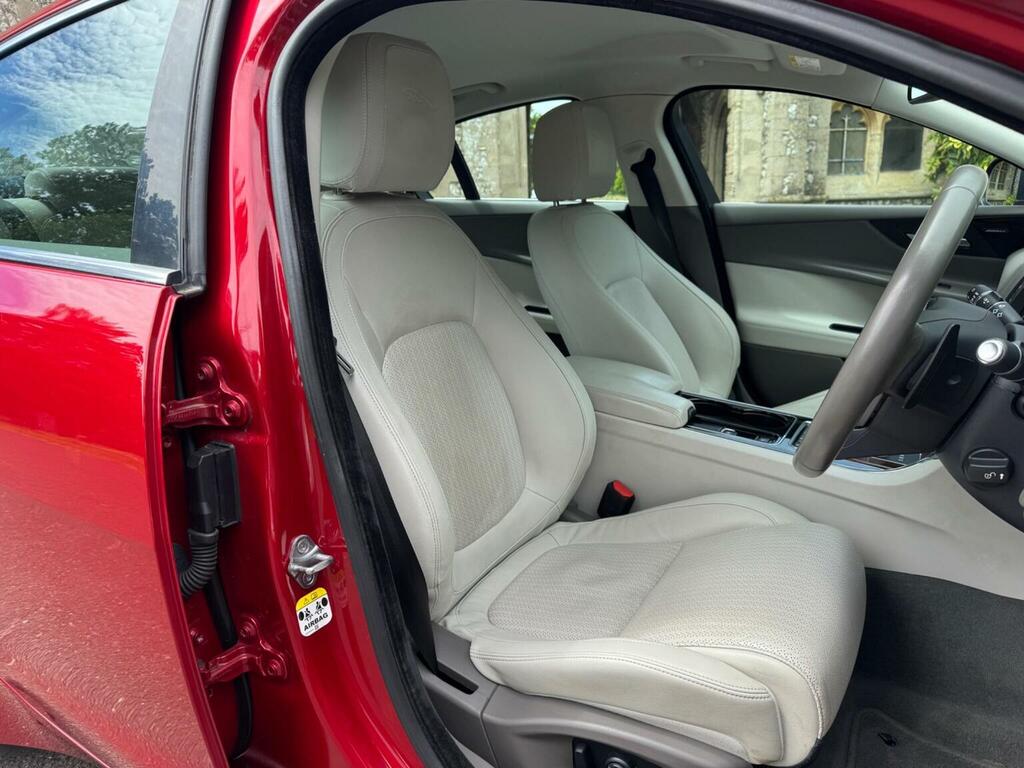 Jaguar XE 2.0D Se Euro 6 Ss White #22