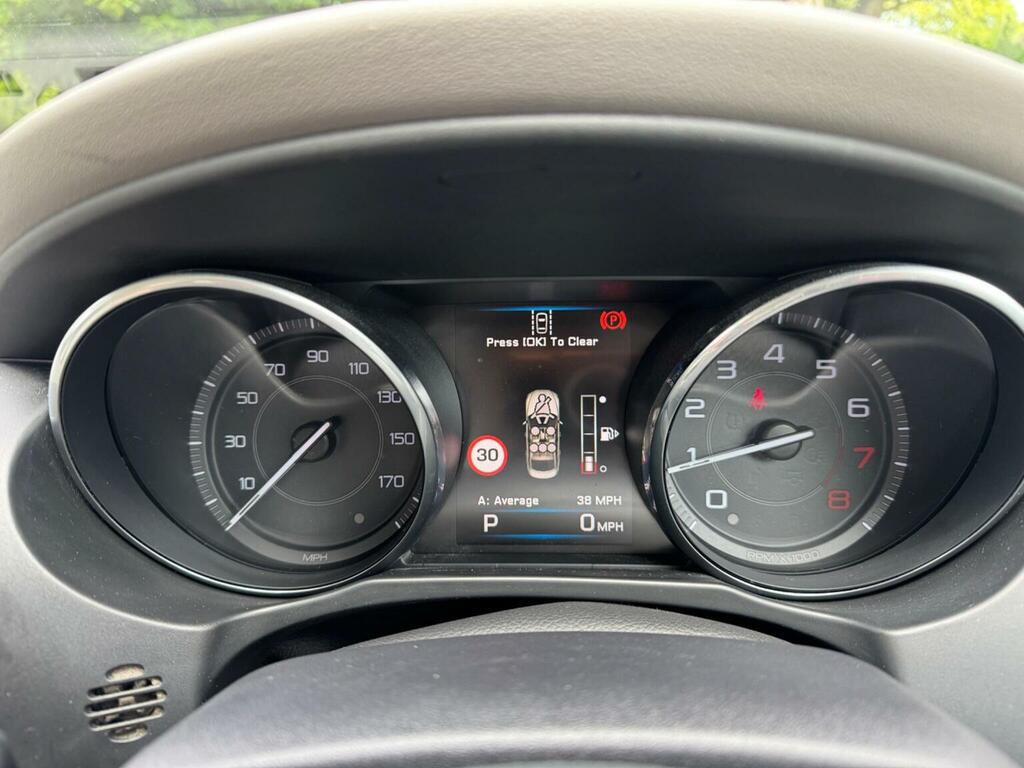 Jaguar XE 2.0D Se Euro 6 Ss White #68