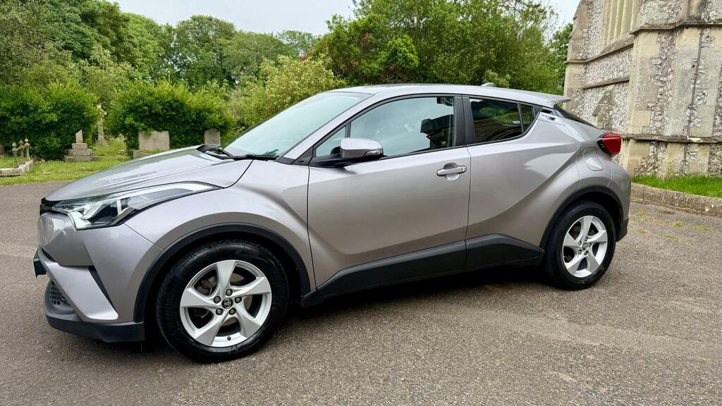 Toyota C-Hr Suv 1.8 Vvt-h Icon Cvt Euro 6 Ss 201767 Grey #2
