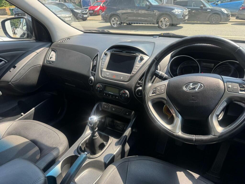 Hyundai Ix35 Suv 1.6 Gdi Se Euro 5 Nav 201665 Black #6
