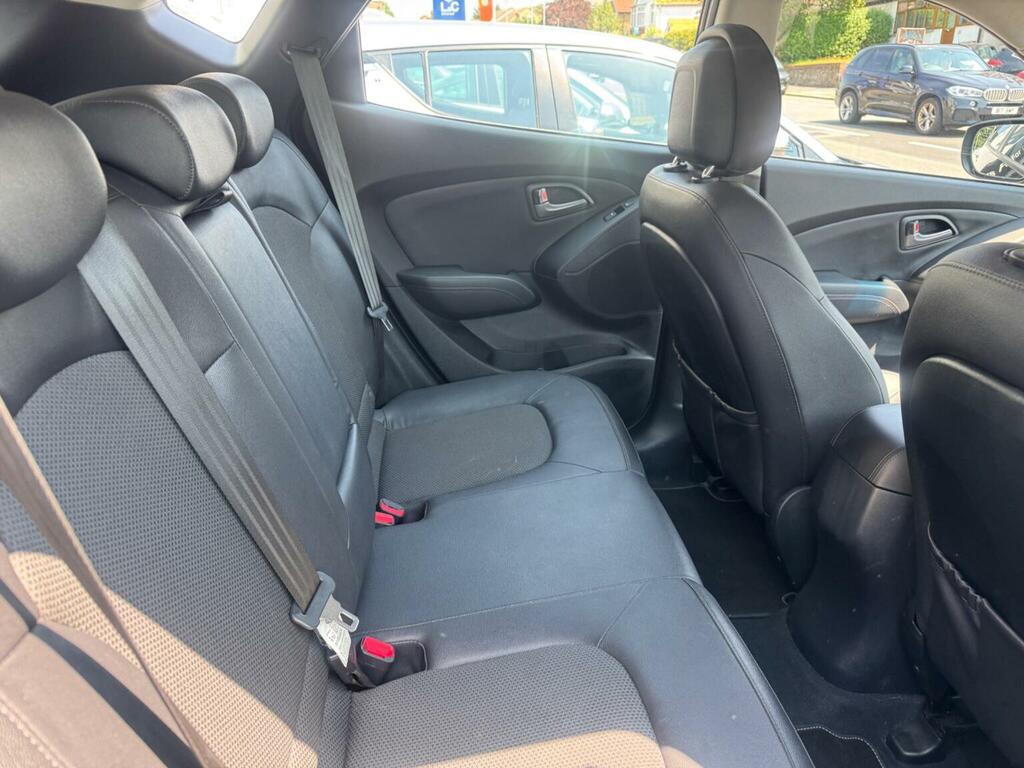 Hyundai Ix35 2.0 Crdi Se 4Wd Euro 5 White #10