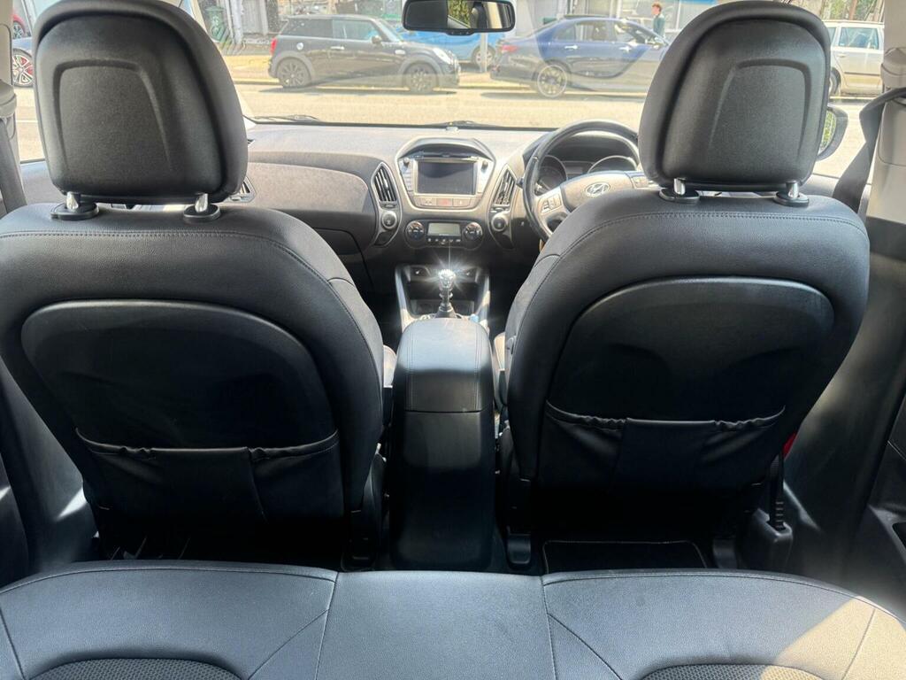 Hyundai Ix35 2.0 Crdi Se 4Wd Euro 5 White #9