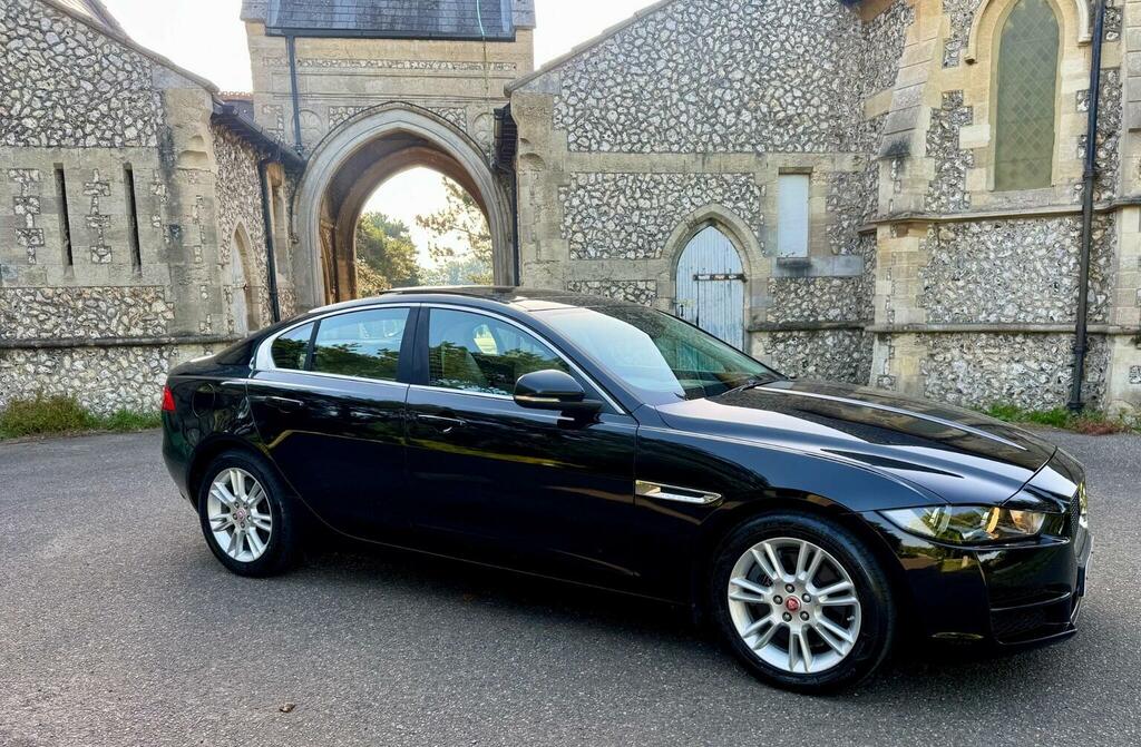 Jaguar XE Saloon 2.0I Prestige Euro 6 Ss 20171 Black #5