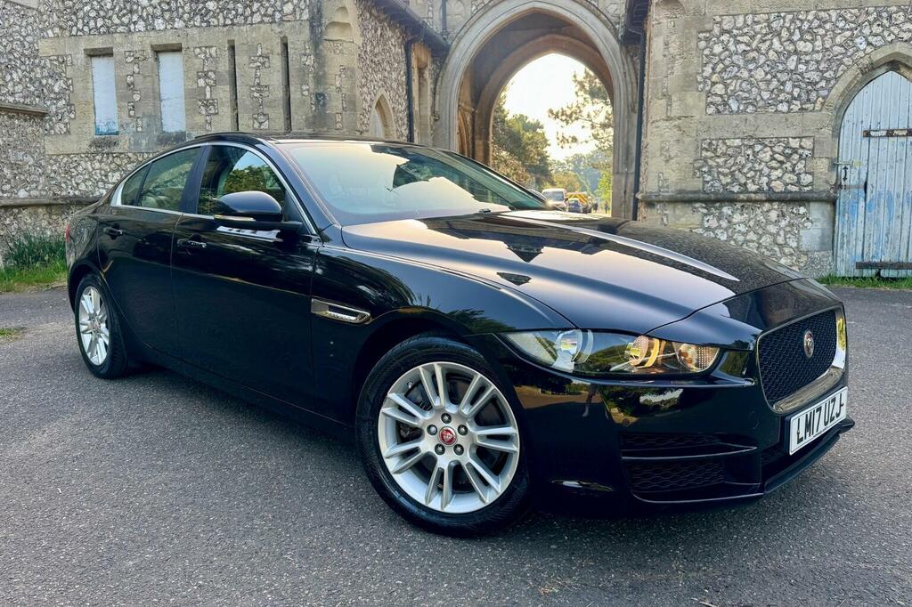 Jaguar XE Saloon 2.0I Prestige Euro 6 Ss 20171 Black #4