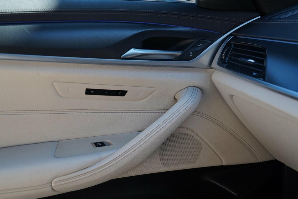BMW 5 Series 520D M Sport Mhev White #22