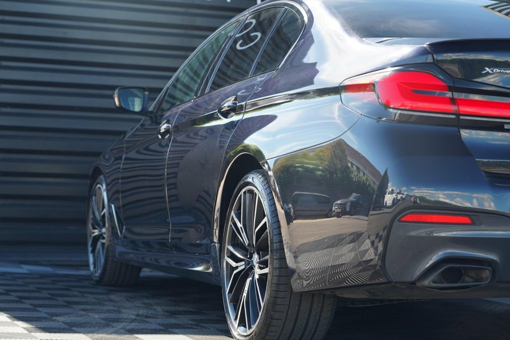 BMW 5 Series 520D M Sport Mhev White #28