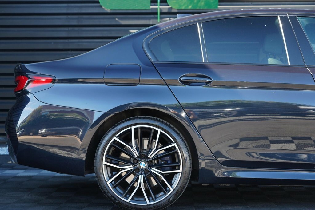 BMW 5 Series 520D M Sport Mhev White #10