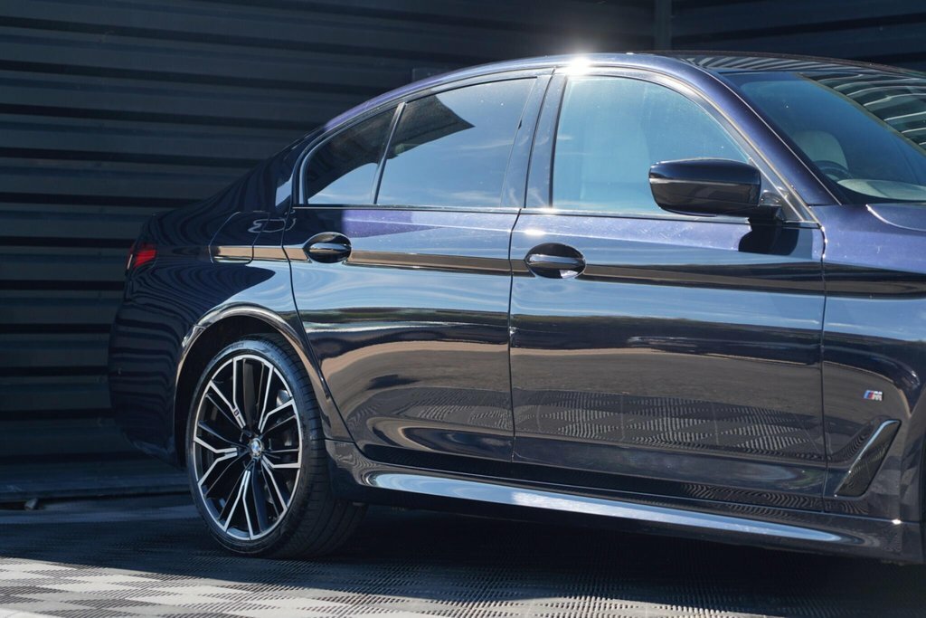 BMW 5 Series 520D M Sport Mhev White #8