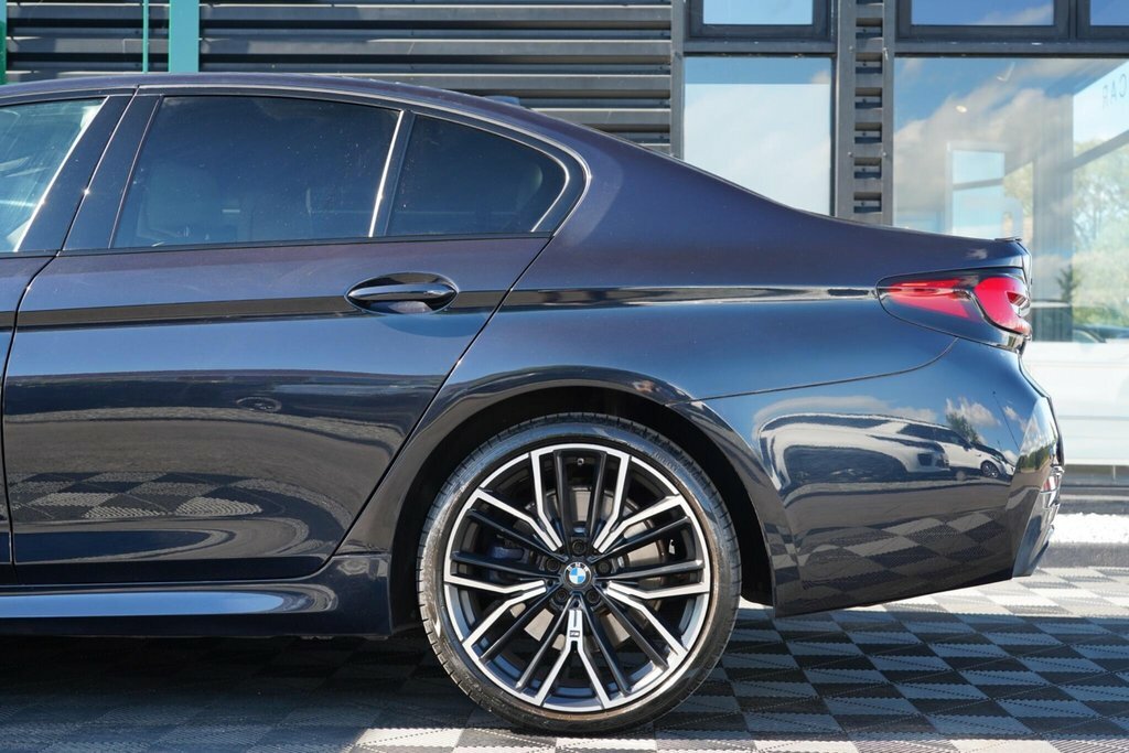 BMW 5 Series 520D M Sport Mhev White #26